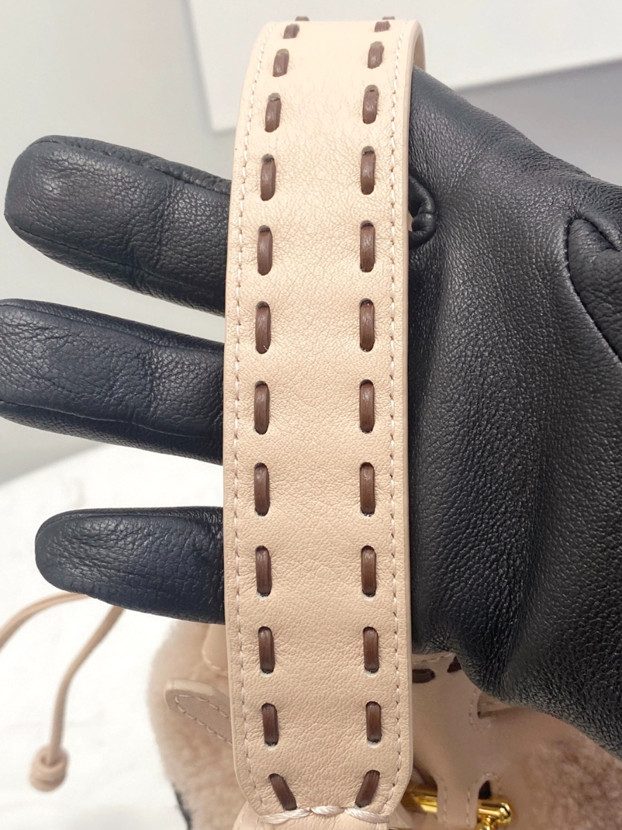 펜디 몬트레조미니버킷백 라이트핑크블랙6.jpg