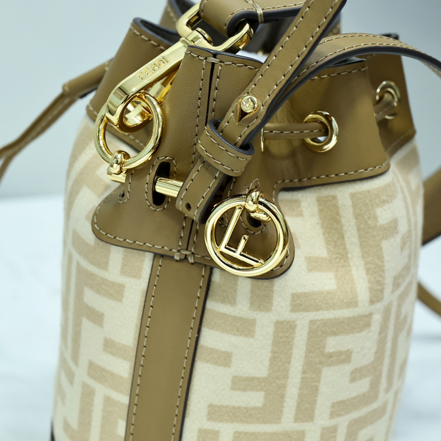 펜디 몬트레조미니버킷백 브라운5.jpg