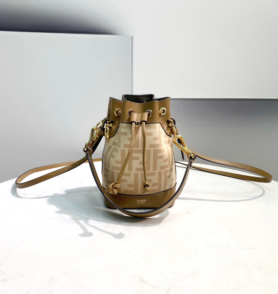 펜디 몬트레조미니버킷백 브라운1.jpg