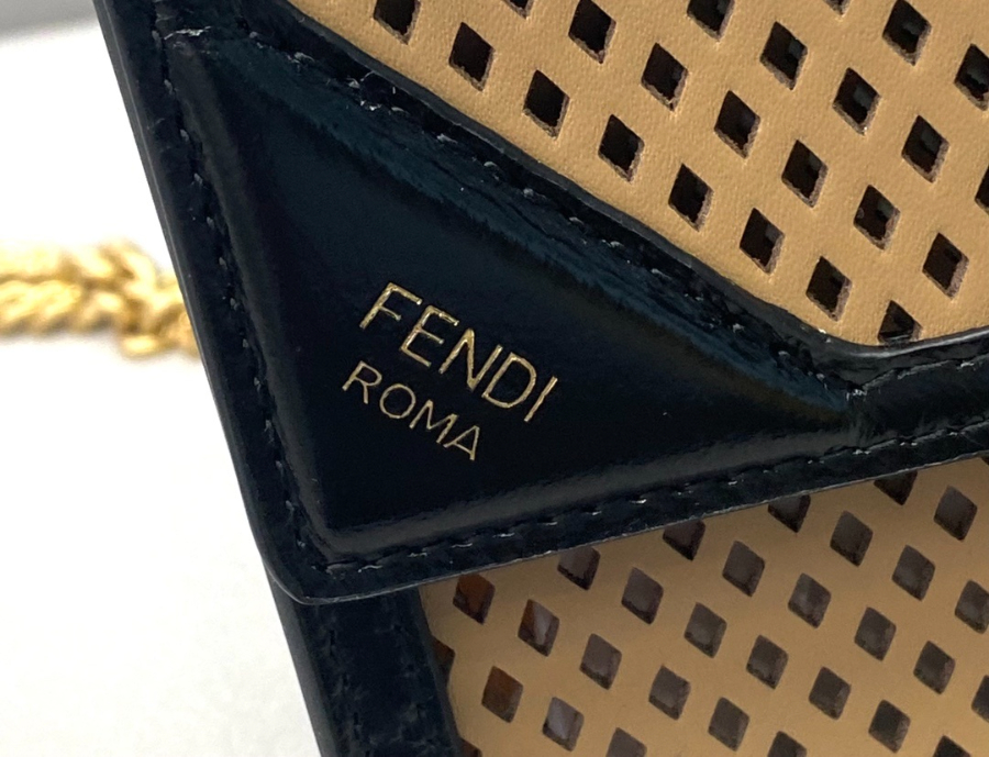 펜디 칸유체인숄더백 다크브라운블랙6.jpg