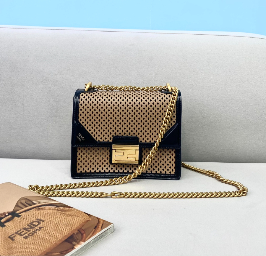 펜디 칸유체인숄더백 다크브라운블랙1.jpg