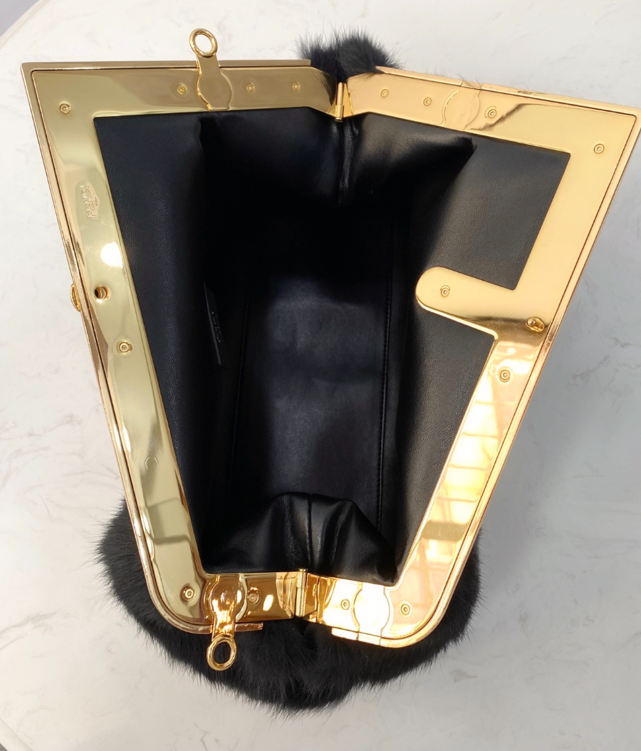 펜디 퍼스트백 미디엄 블랙9.jpg