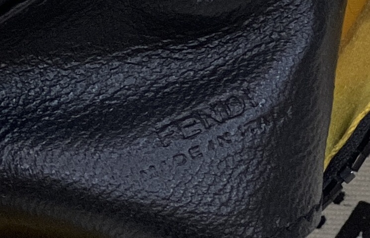 펜디 나노바게트백 블랙7.jpg