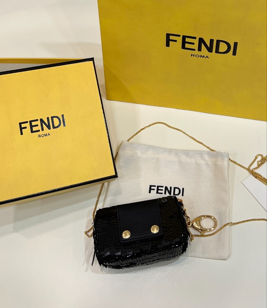펜디 나노바게트백 블랙2.jpg