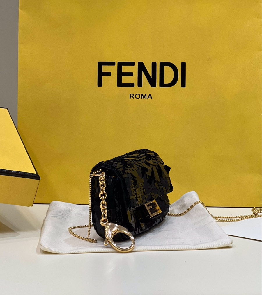 펜디 나노바게트백 블랙3.jpg