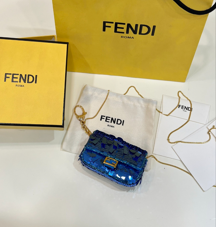 펜디 나노바게트백 블루1.jpg