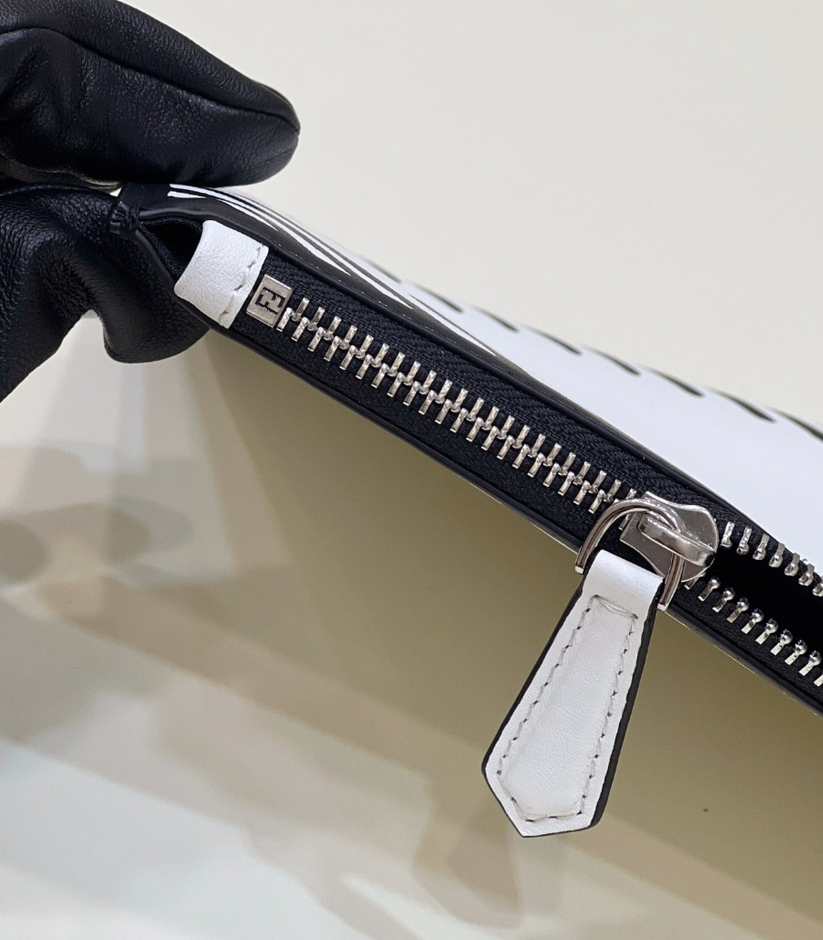 펜디 클러치 화이트블랙7.jpg