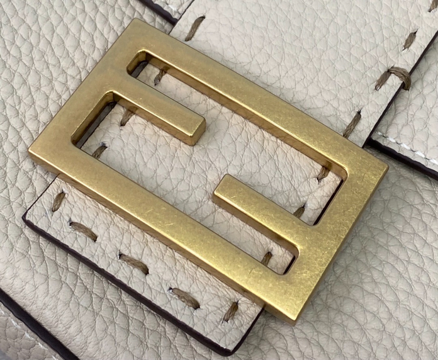 펜디 바게트백 샌드5.jpg