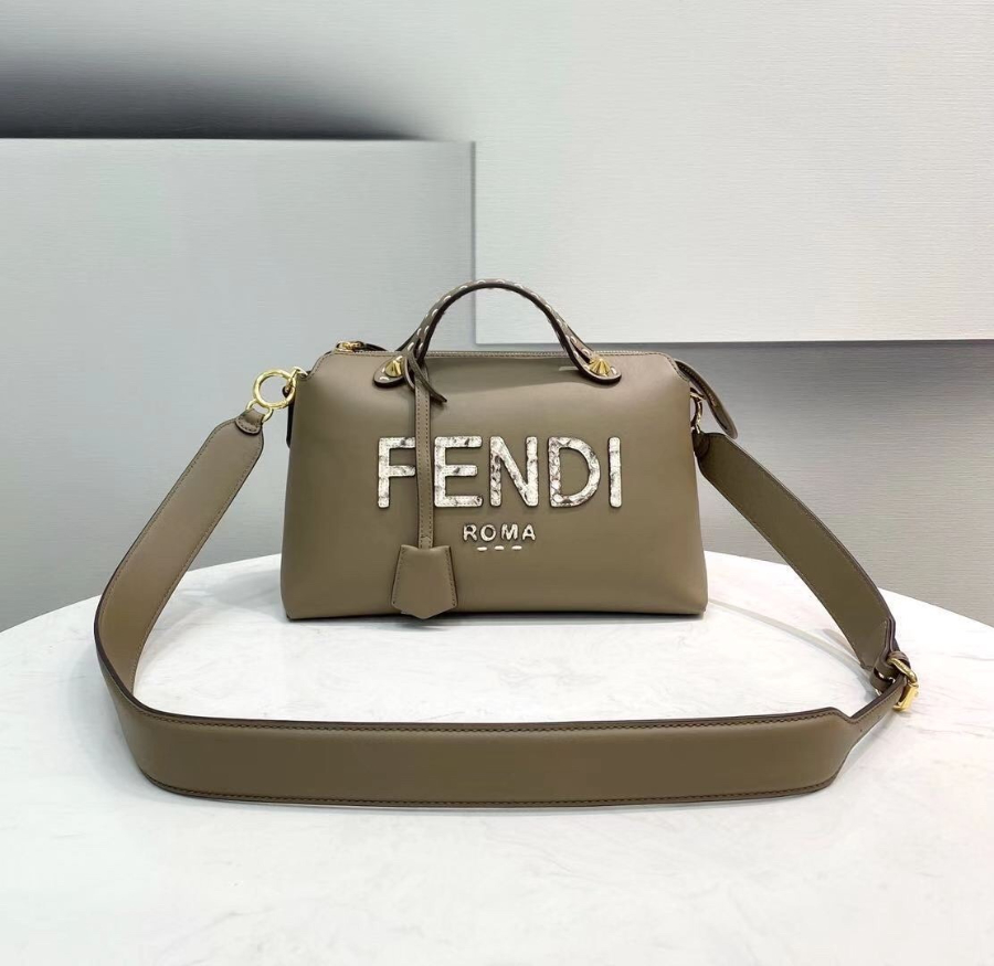 펜디 바이더웨이 카키화이트1.jpg