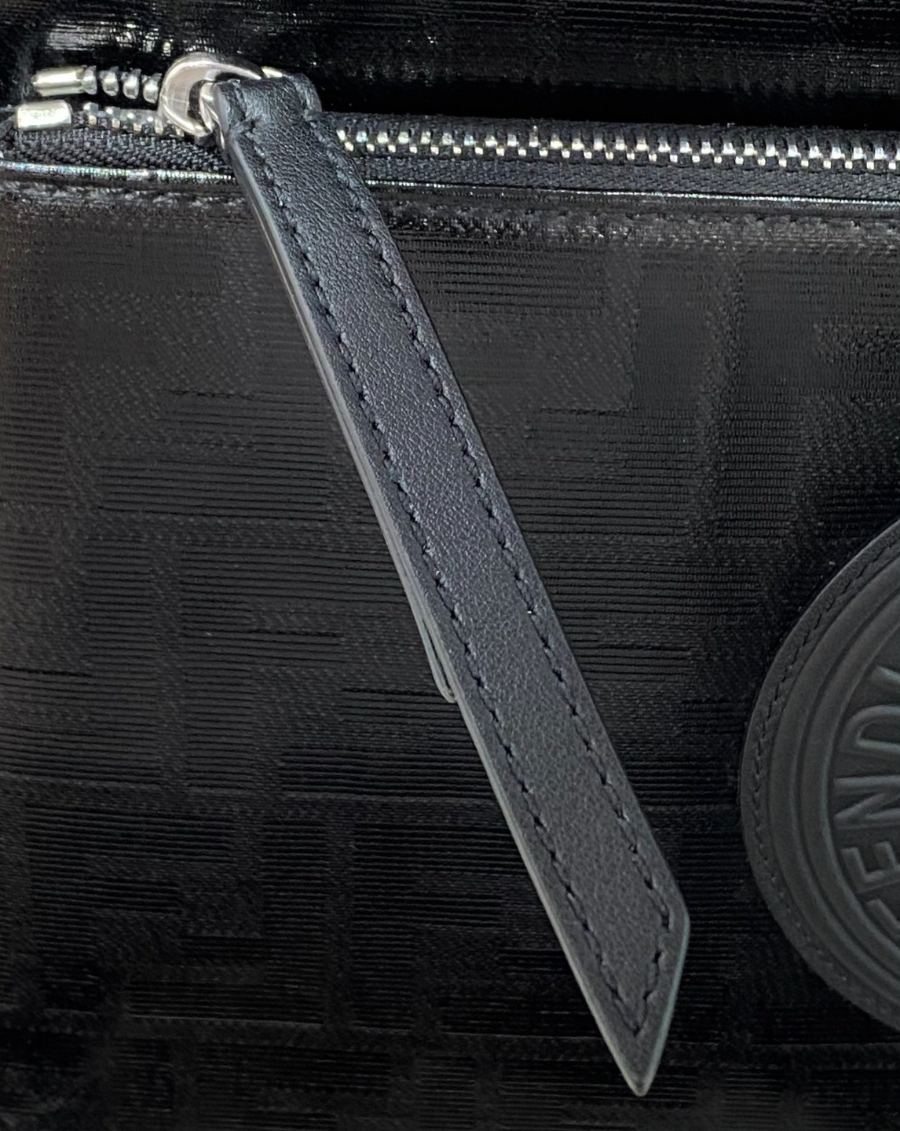 펜디 백팩 블랙5.jpg