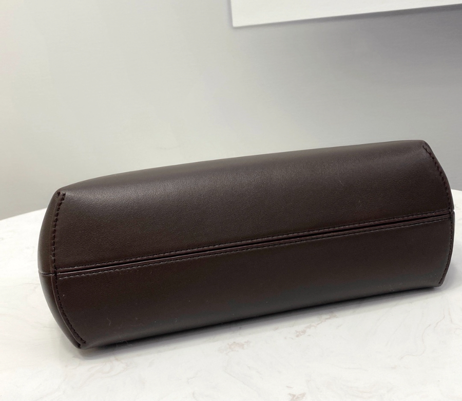 펜디 퍼스트백 다크브라운골드5.jpg