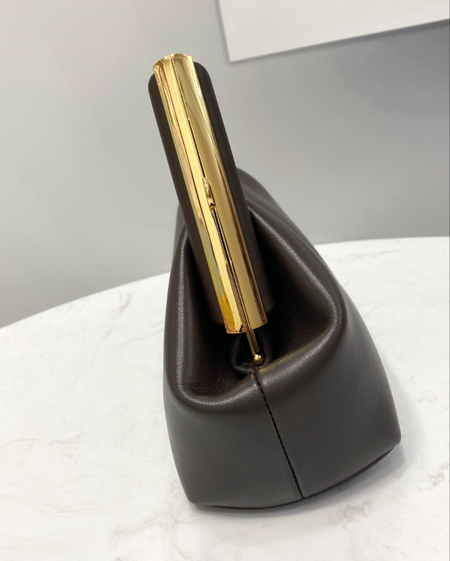 펜디 퍼스트백 다크브라운골드4.jpg