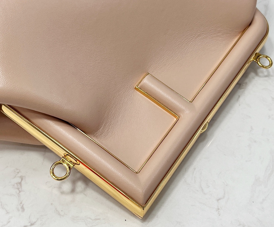 펜디 퍼스트백 라이트핑크골드5.jpg