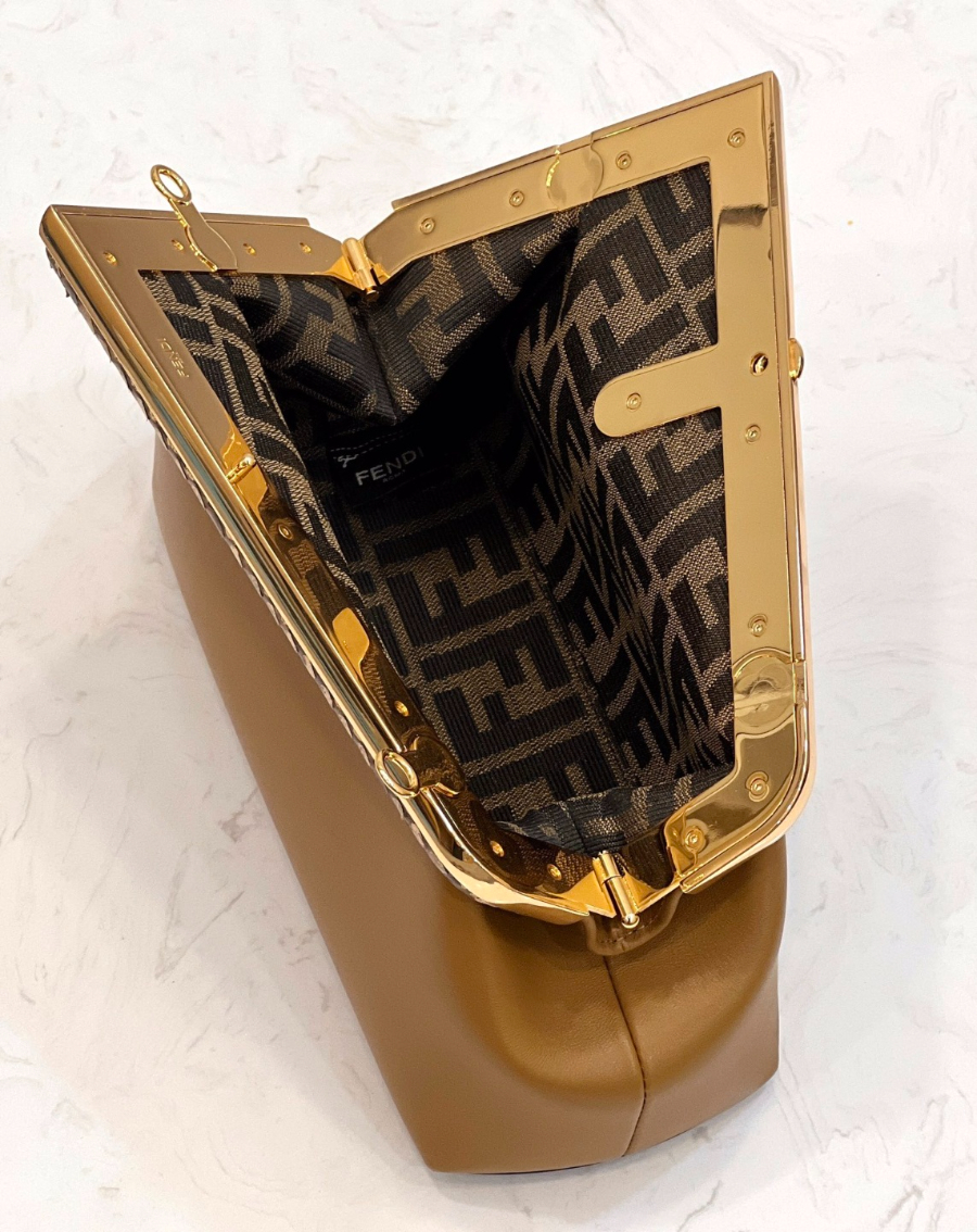 펜디 퍼스트백 브라운8.jpg