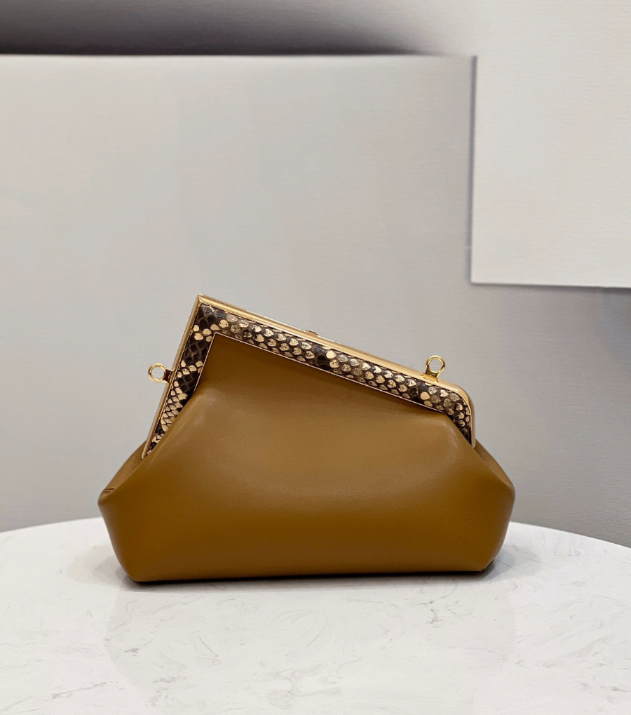 펜디 퍼스트백 브라운2.jpg