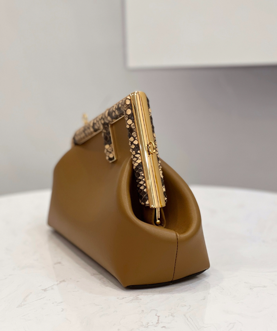 펜디 퍼스트백 브라운3.jpg