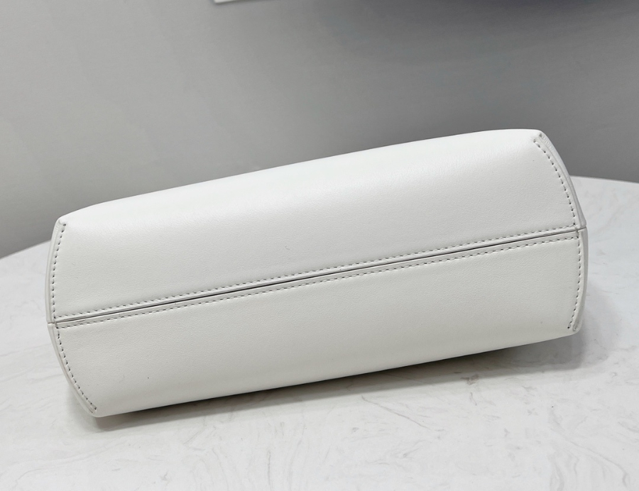 펜디 퍼스트백 화이트골드4.jpg