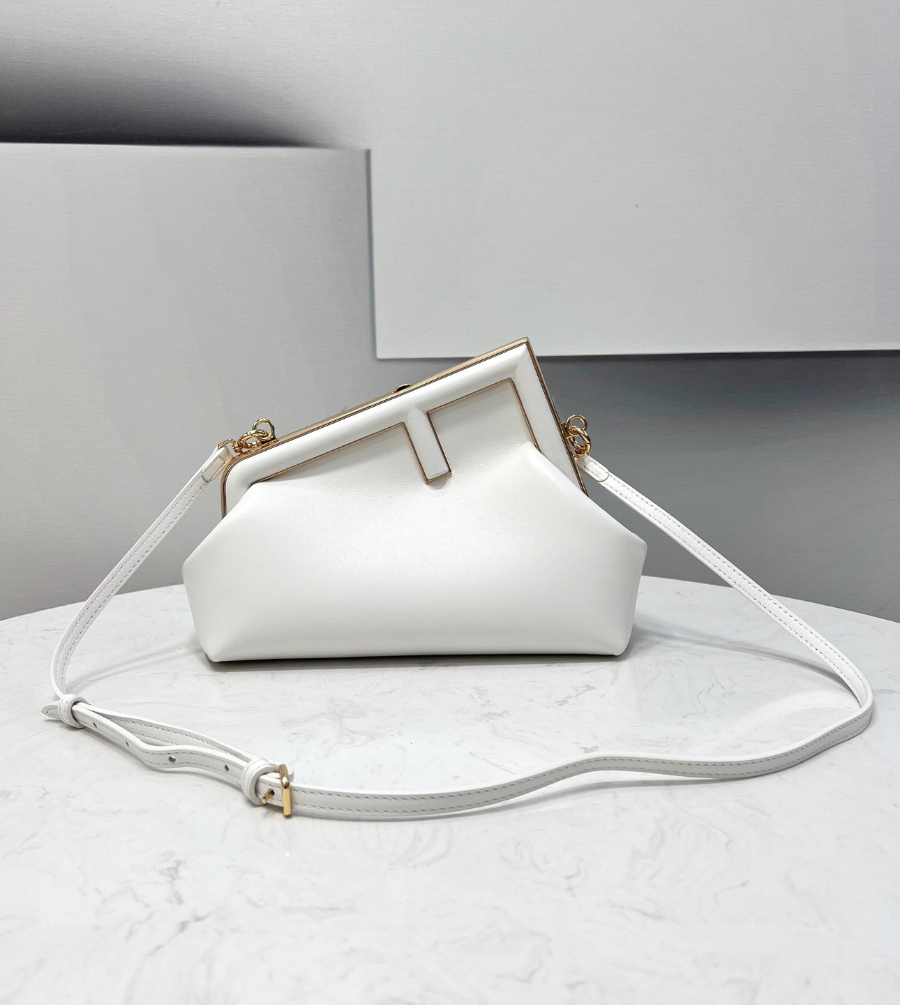 펜디 퍼스트백 화이트골드1.jpg