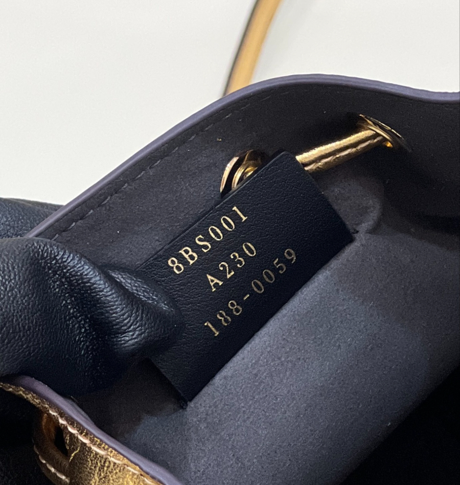 펜디 몬트레조미니버킷백 골드8.jpg