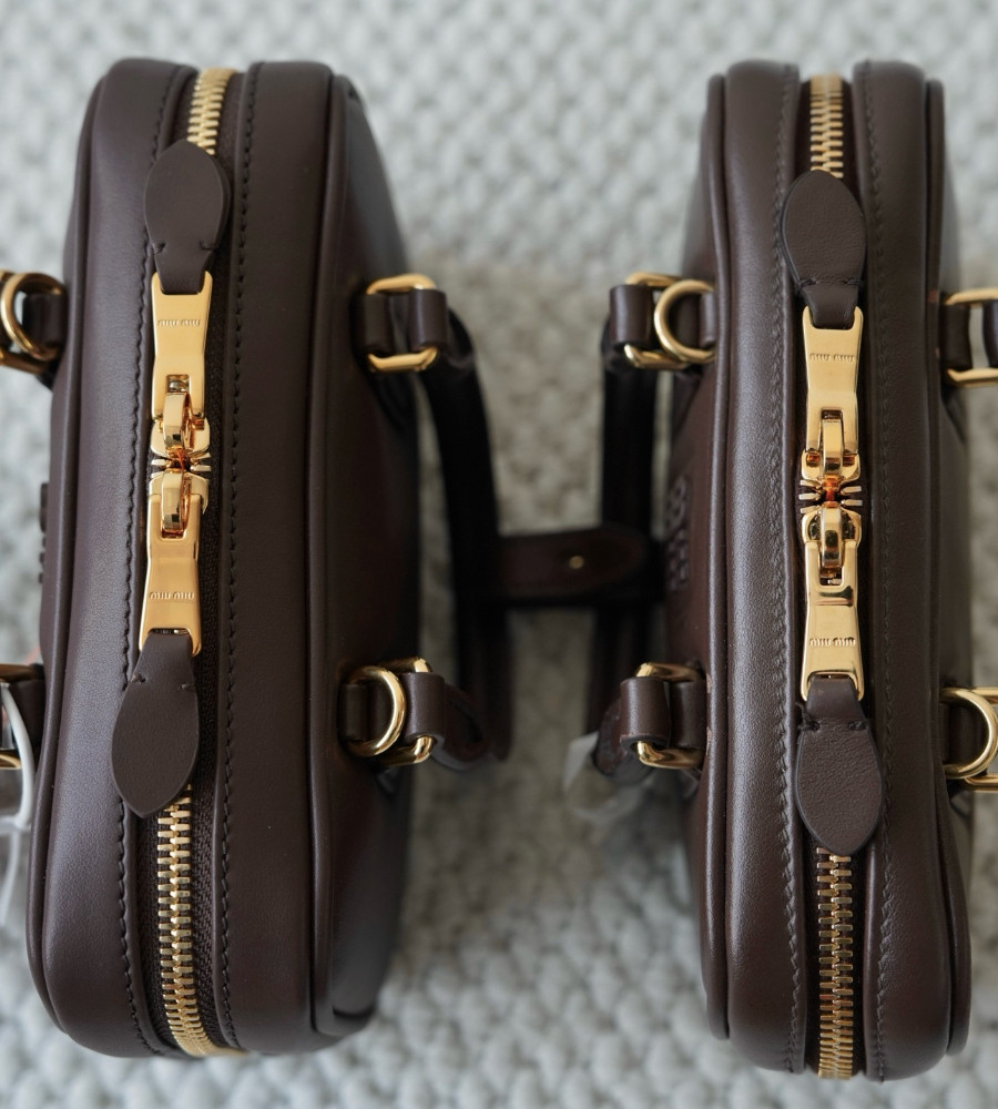 미우미우 아르카디 가죽 백4 (1).jpg