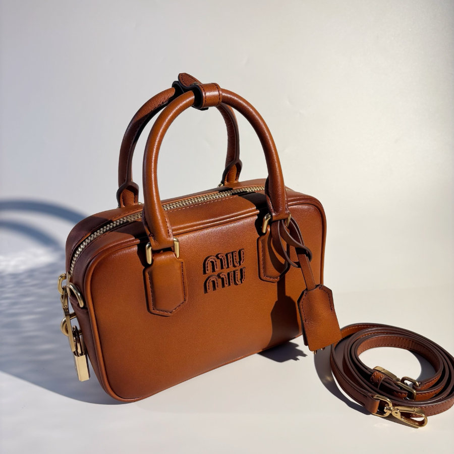 미우미우 too pretty 빈티지 소가죽 가방 5BB123 19136cm 브라운04.jpg