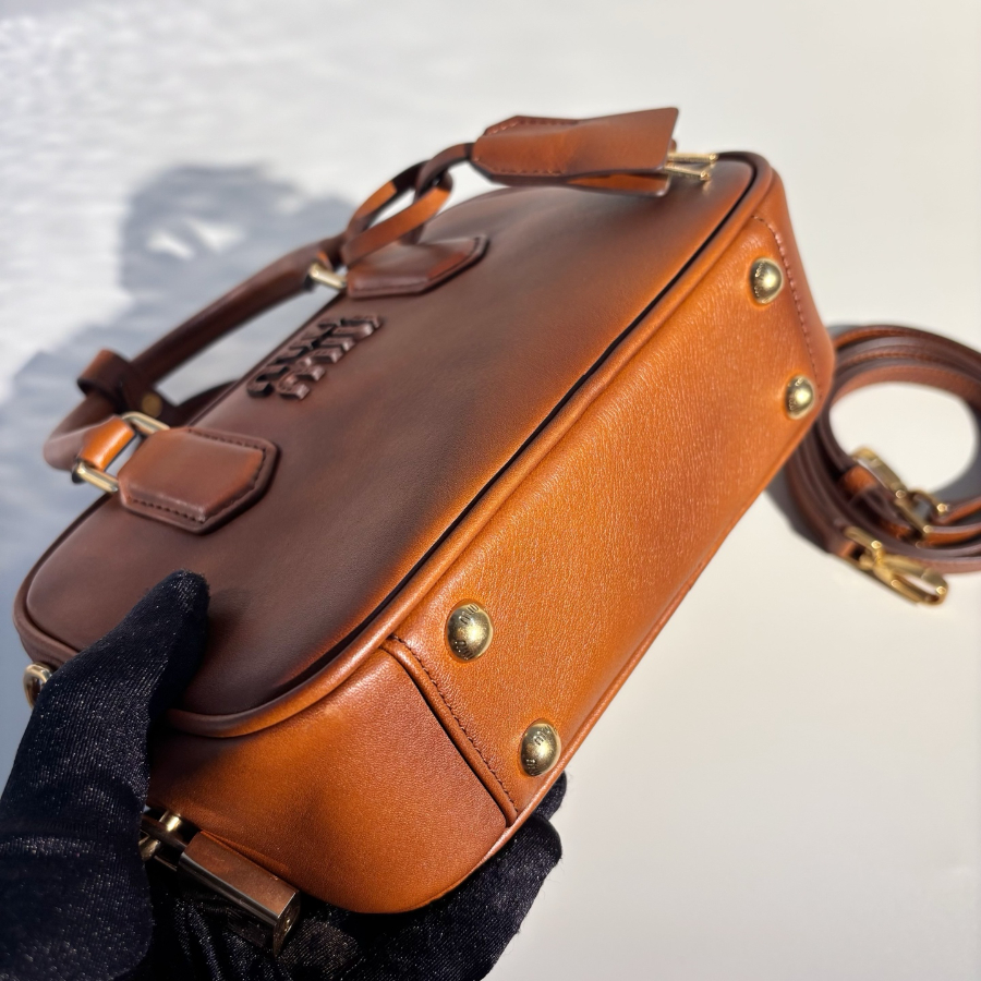 미우미우 too pretty 빈티지 소가죽 가방 5BB123 19136cm 브라운06.jpg