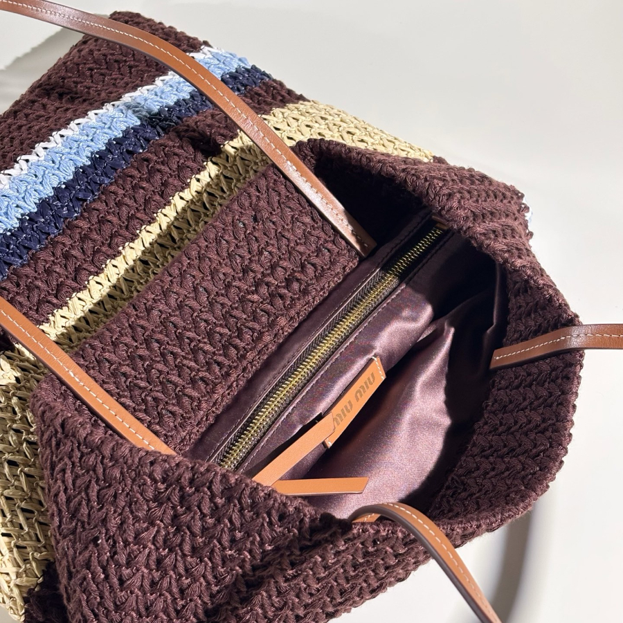 미우미우 라피아 이펙트 우븐 토트백 코코아 브라운 셀레스트 내츄럴 5BG248 3241cm4.jpg