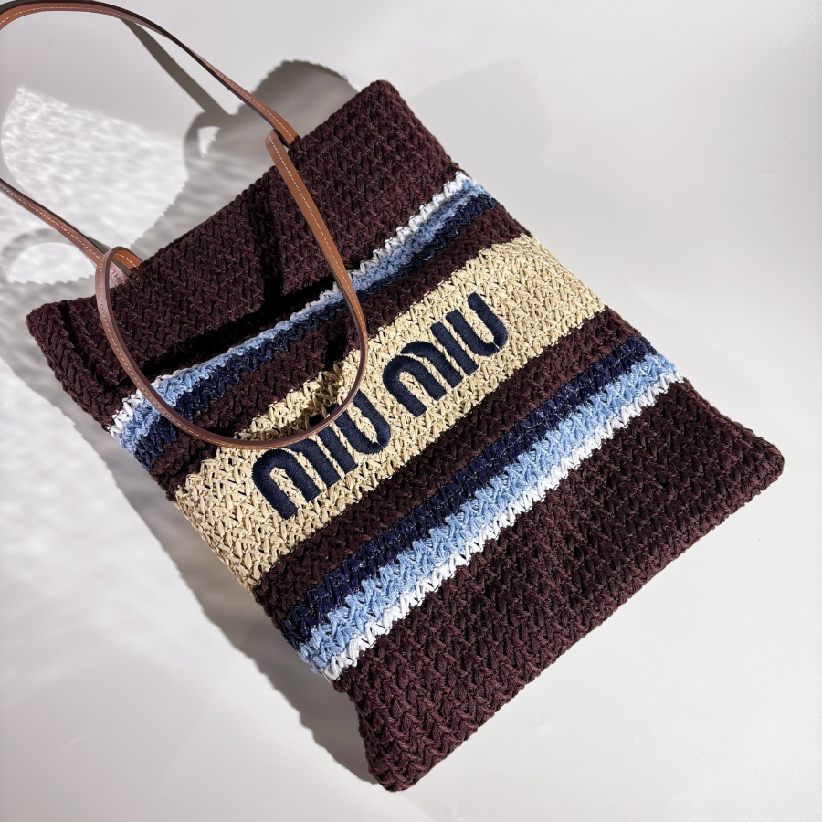 미우미우 라피아 이펙트 우븐 토트백 코코아 브라운 셀레스트 내츄럴 5BG248 3241cm2.jpg