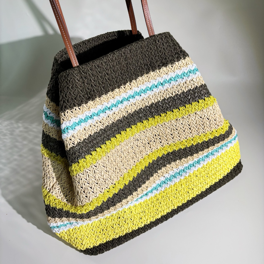 미우미우 라피아 이펙트 우븐 토트백 툰드라 레몬 옐로우 내츄럴 5BG228 403416cm03.jpg