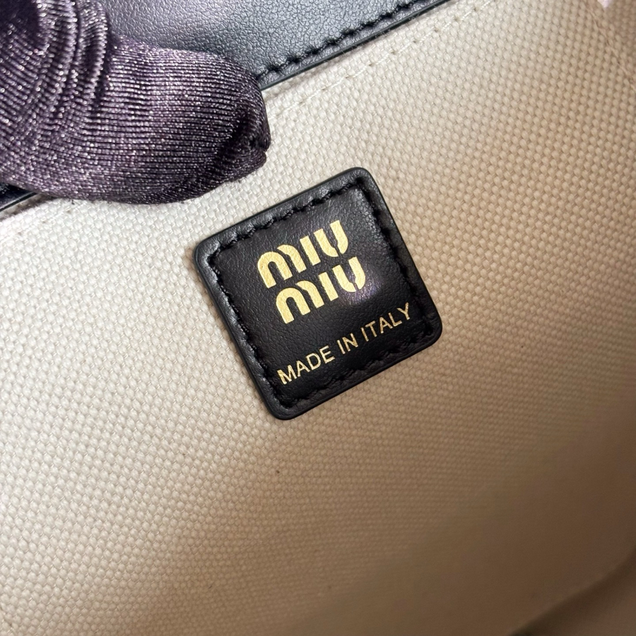 미우미우 레더 백팩 블랙 5BZ043 221811.5cm9.jpg