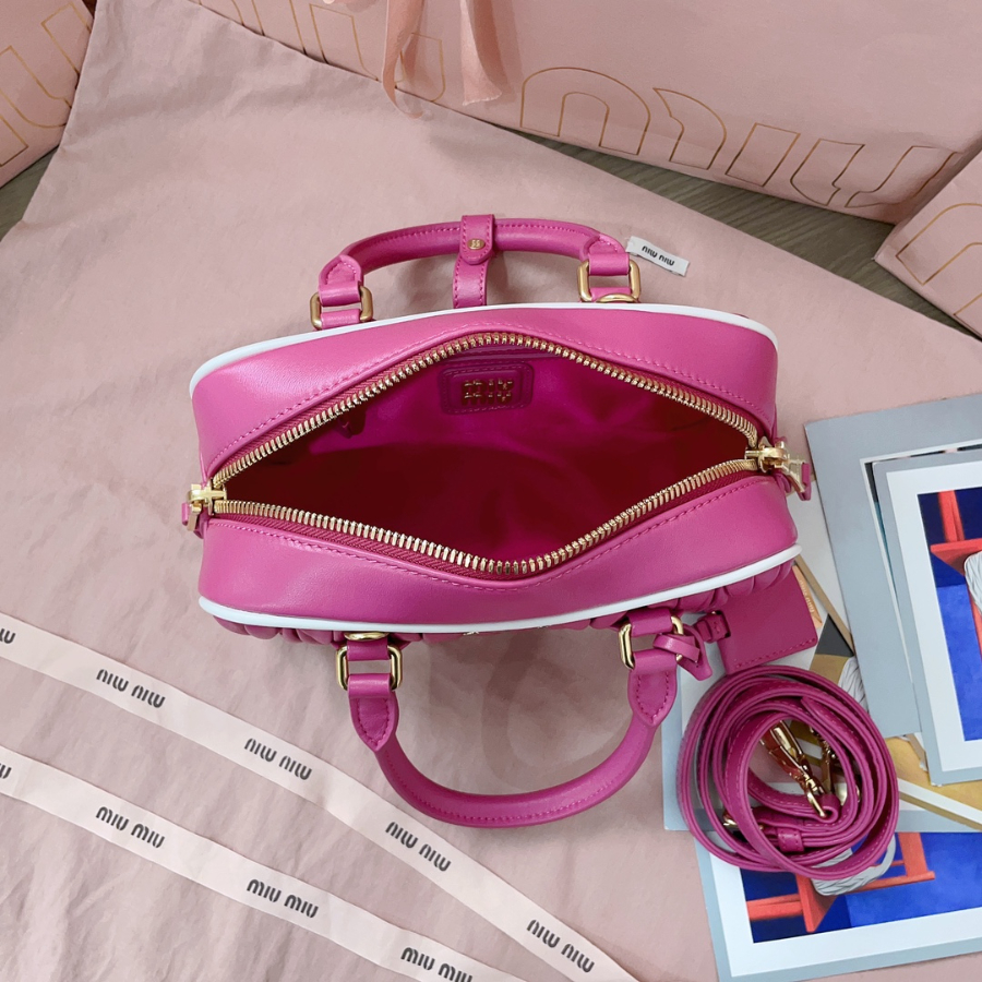 미우미우 아르카디 마테라쎄 나파 레더 백 자홍색 화이트 5BB142 2210.57.5cm2.jpg