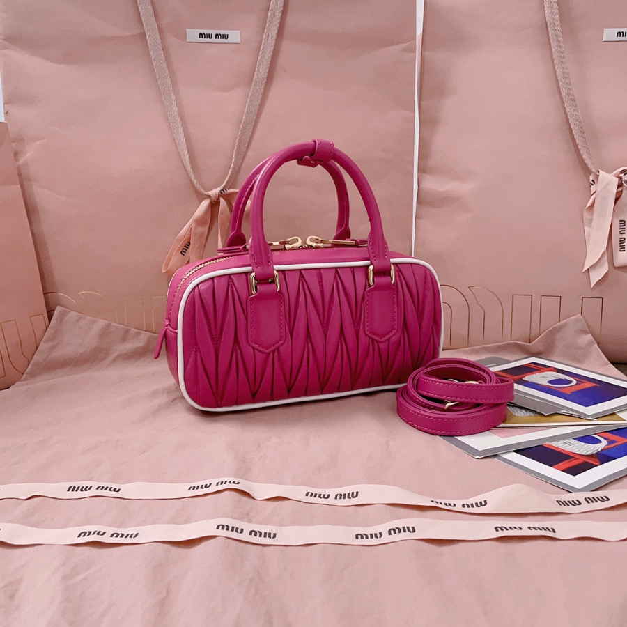 미우미우 아르카디 마테라쎄 나파 레더 백 자홍색 화이트 5BB142 2210.57.5cm3.jpg