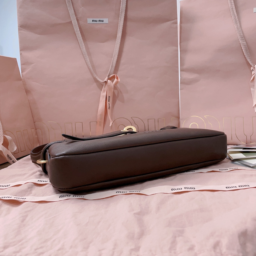 미우미우 아벙츄어 나파 레더 백 브라운 5BC182 33195cm5.jpg
