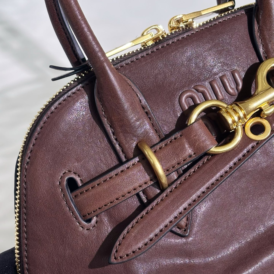 미우미우 아벙츄어 나파 레더 탑 핸들 스몰 백 와인 5BB169 2816.510cm5.jpg
