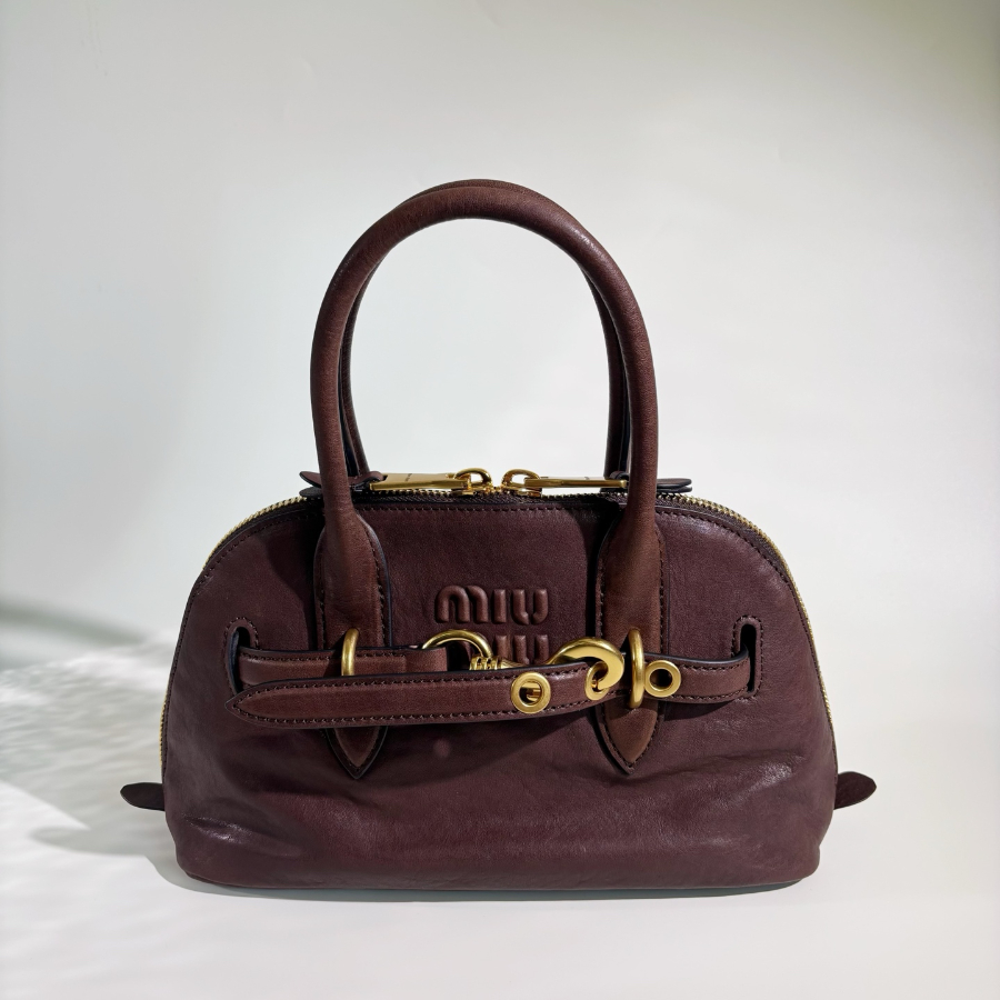 미우미우 아벙츄어 나파 레더 탑 핸들 스몰 백 와인 5BB169 2816.510cm1.jpg