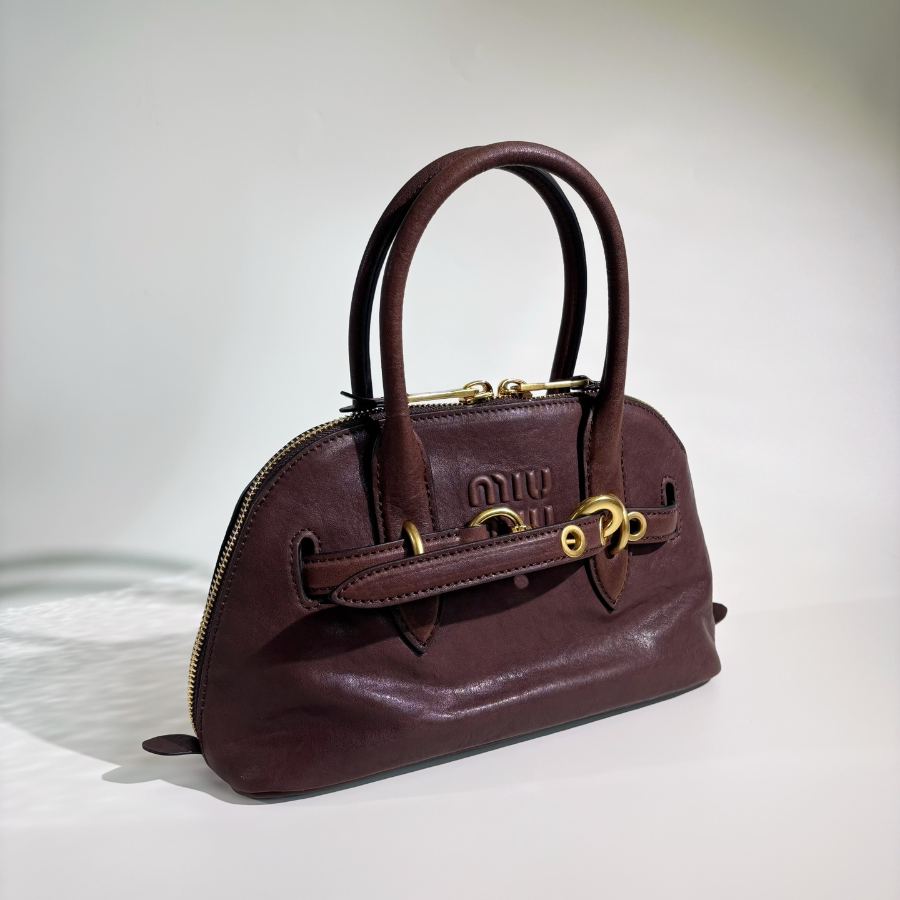 미우미우 아벙츄어 나파 레더 탑 핸들 스몰 백 와인 5BB169 2816.510cm3.jpg