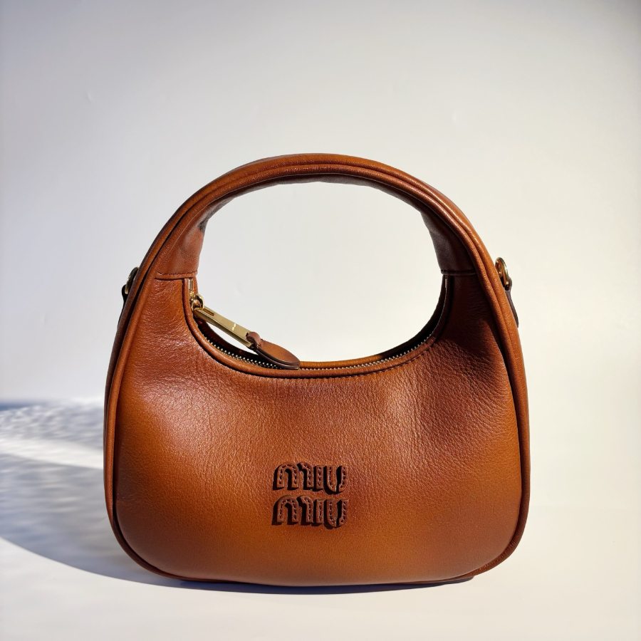 미우미우 완더 빈티지 소가죽 백 5BC125 20176cm 브라운1.jpg