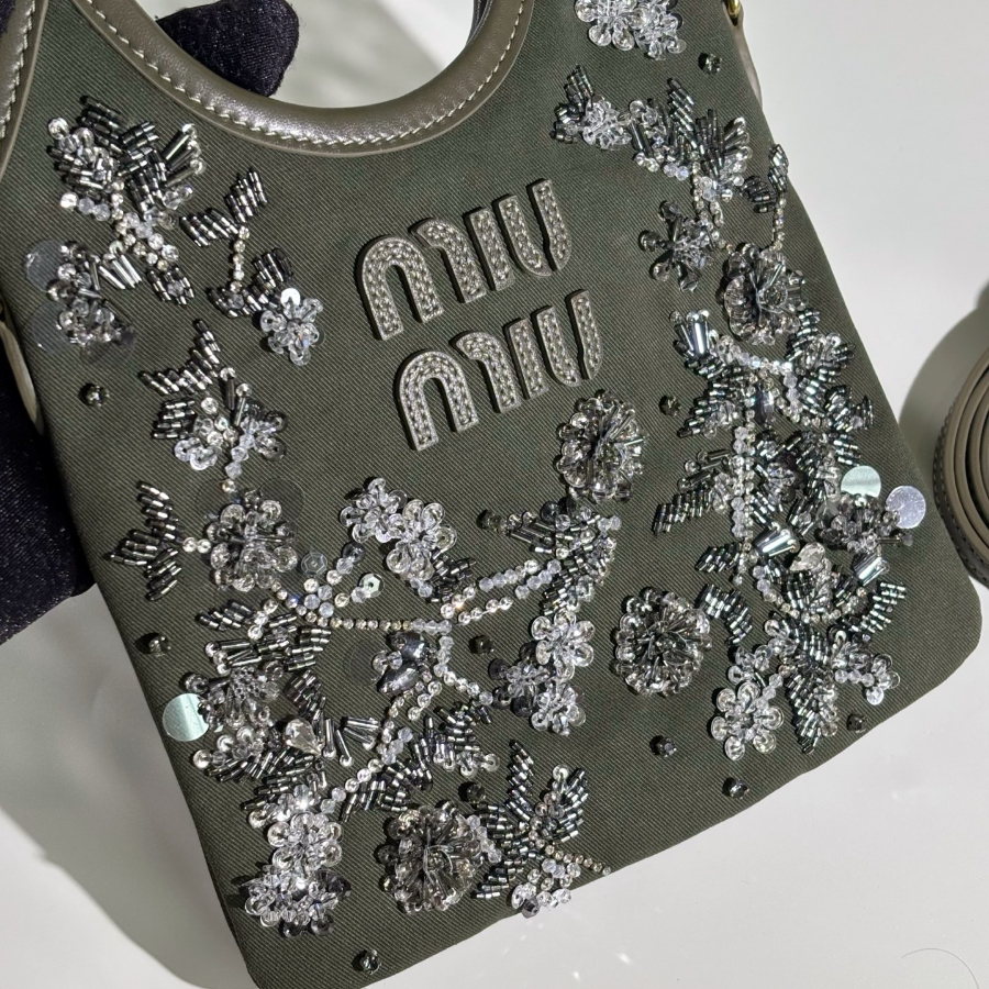 미우미우 자수 개버딘 아이비 백 군방색 5BA281 2024cm05.jpg