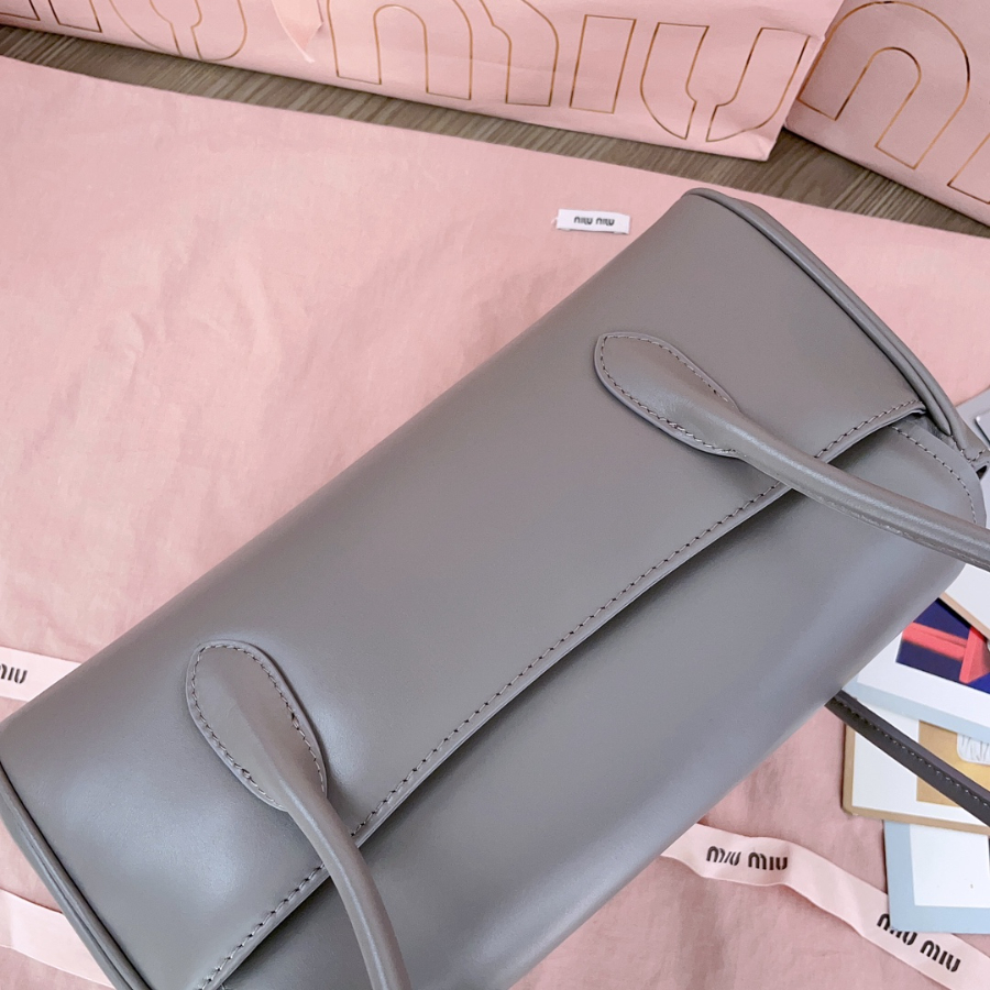 미우미우 레더 숄더백 5BD265 281511cm 그레이8.jpg