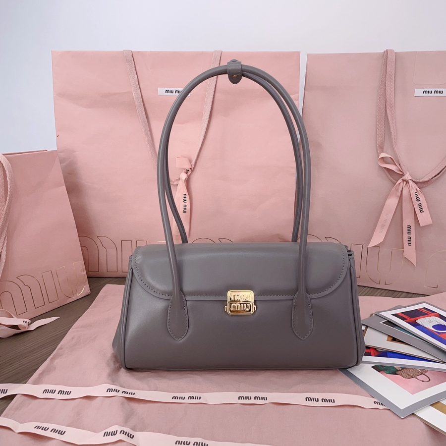 미우미우 레더 숄더백 5BD265 281511cm 그레이1.jpg