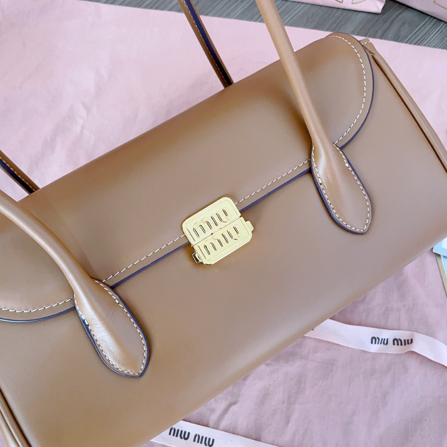 미우미우 레더 숄더백 5BD265 281511cm 꼬냑6.jpg