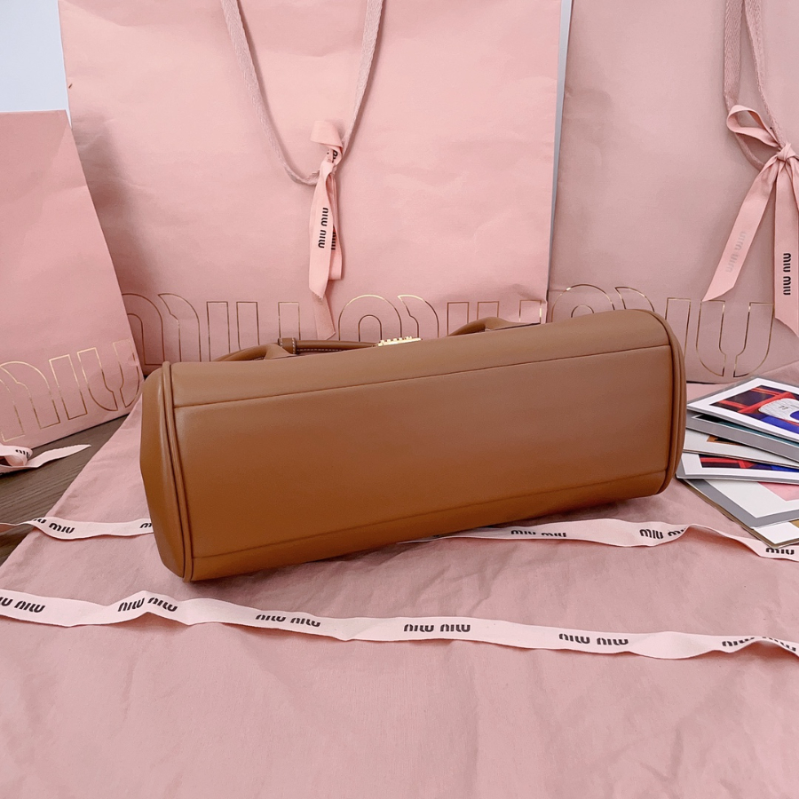 미우미우 레더 숄더백 5BD265 281511cm 꼬냑4.jpg