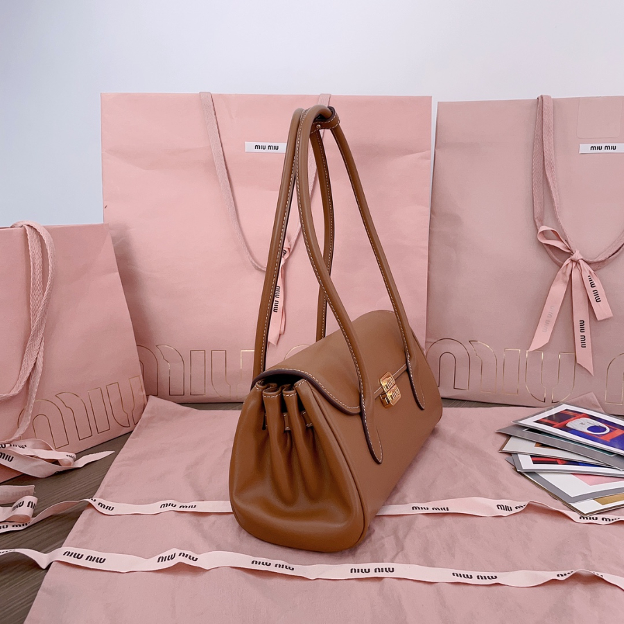 미우미우 레더 숄더백 5BD265 281511cm 꼬냑3.jpg