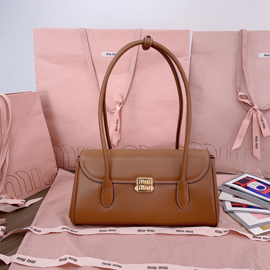미우미우 레더 숄더백 5BD265 281511cm 꼬냑1.jpg