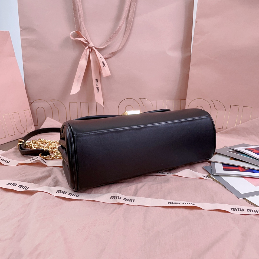 미우미우 레더 숄더백 2413.59cm 5BD266 블랙4.jpg