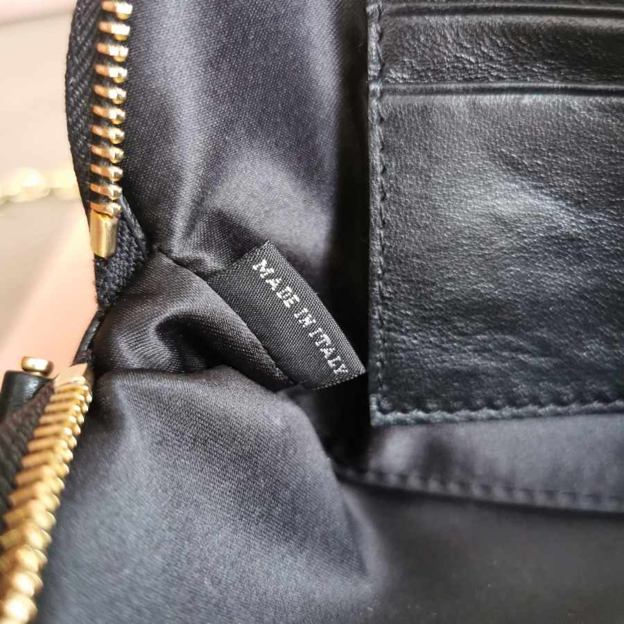 미우미우 마테라쎄 나파 가죽 미니백 5BP0 18105cm 블랙7.jpg