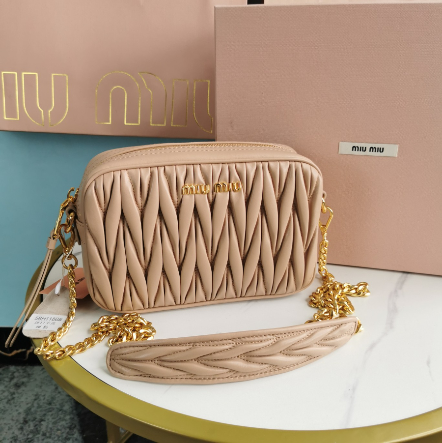 미우미우 마테라쎄 나파 가죽 숄더백 5BH118B 20135.5cm 누드1.jpg