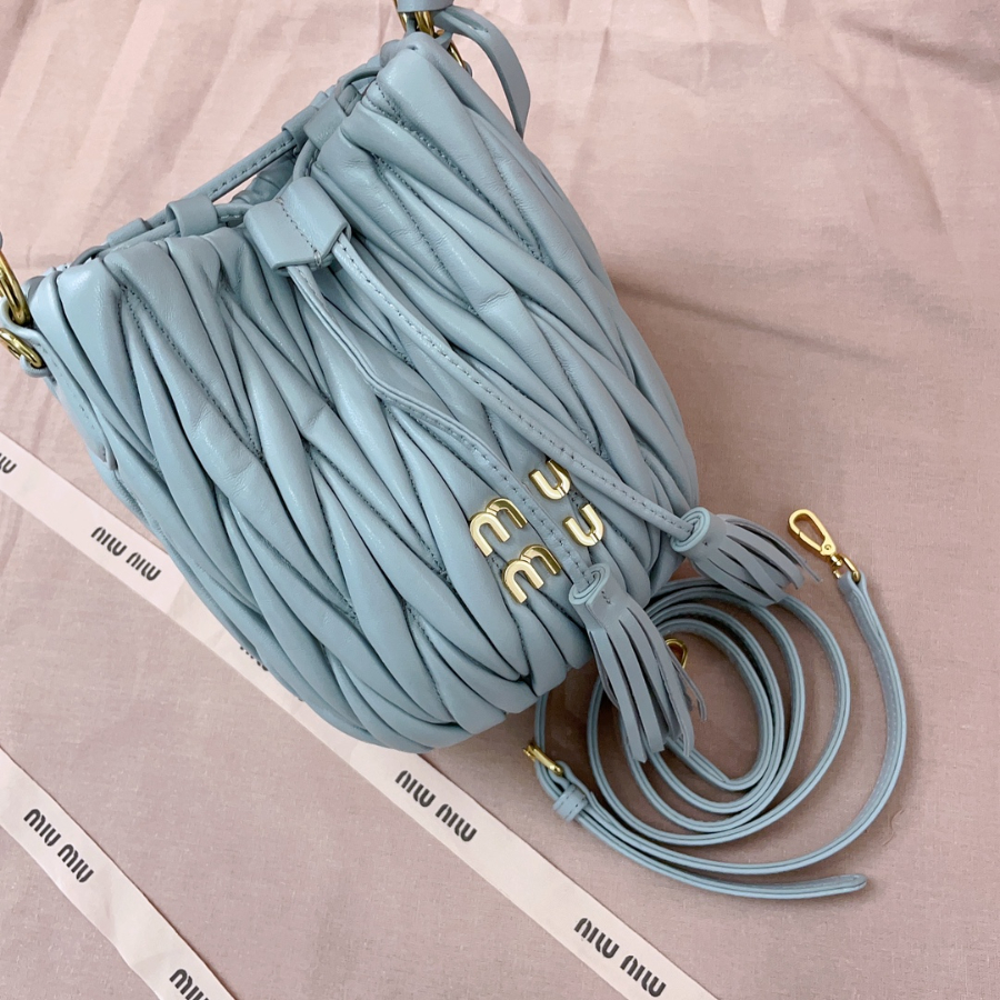 미우미우 마테라쎄 나파 버킷백 5BE085 그레이 171510cm6.jpg