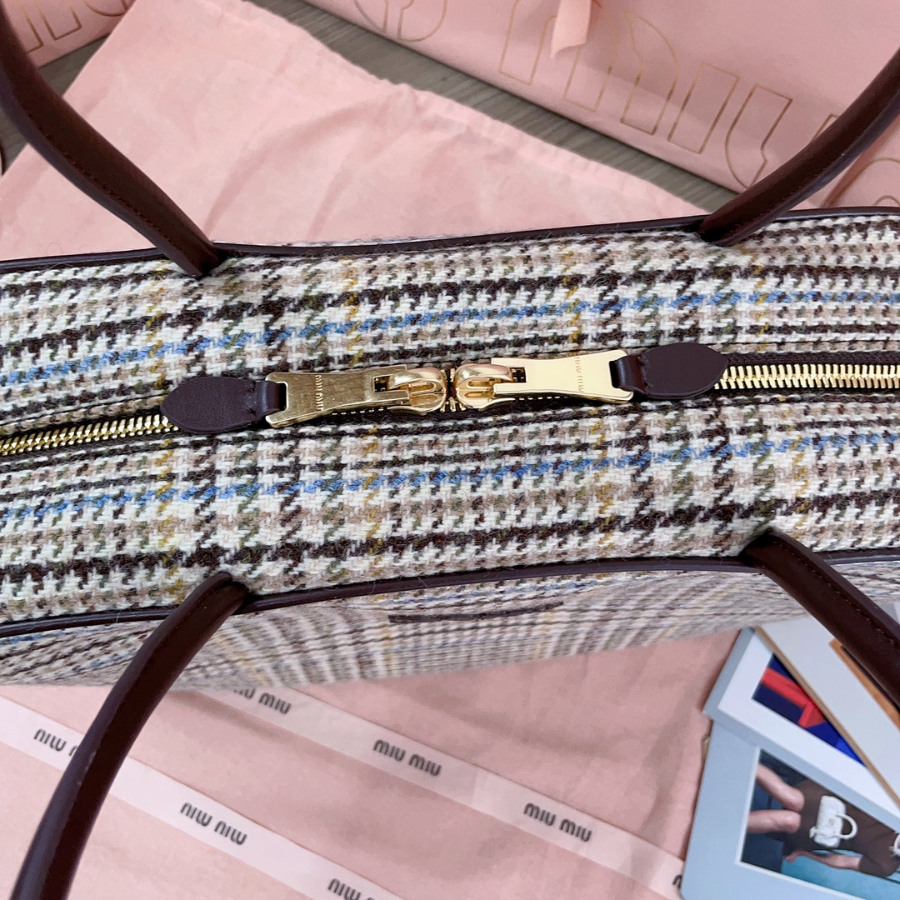 미우미우 캔버스 앤 레더 보 백 하운드투스 342312cm 5BB1176.jpg