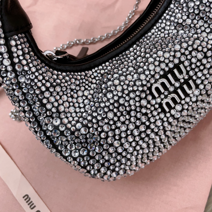 미우미우 큐빅 호보 미니백 5BP078 블랙 17106cm8.jpg